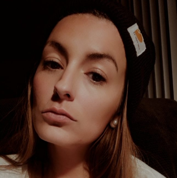 Meet your Posher, Rae - Picture 6 of 16